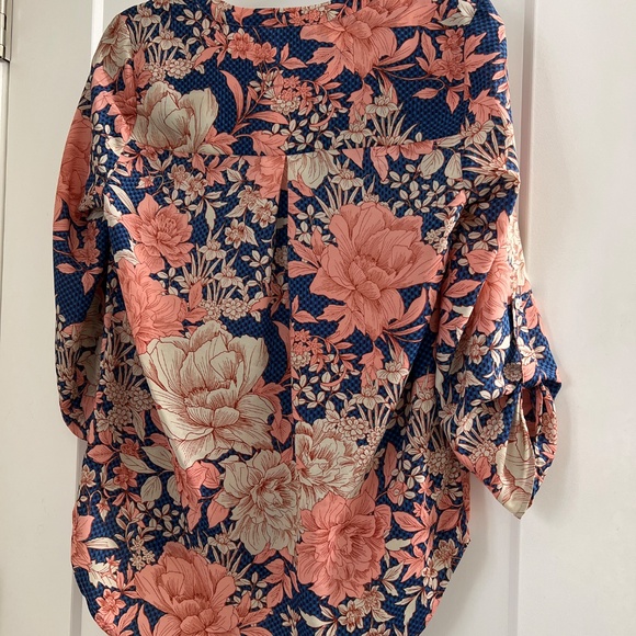 Floral Blouse - Picture 3 of 3